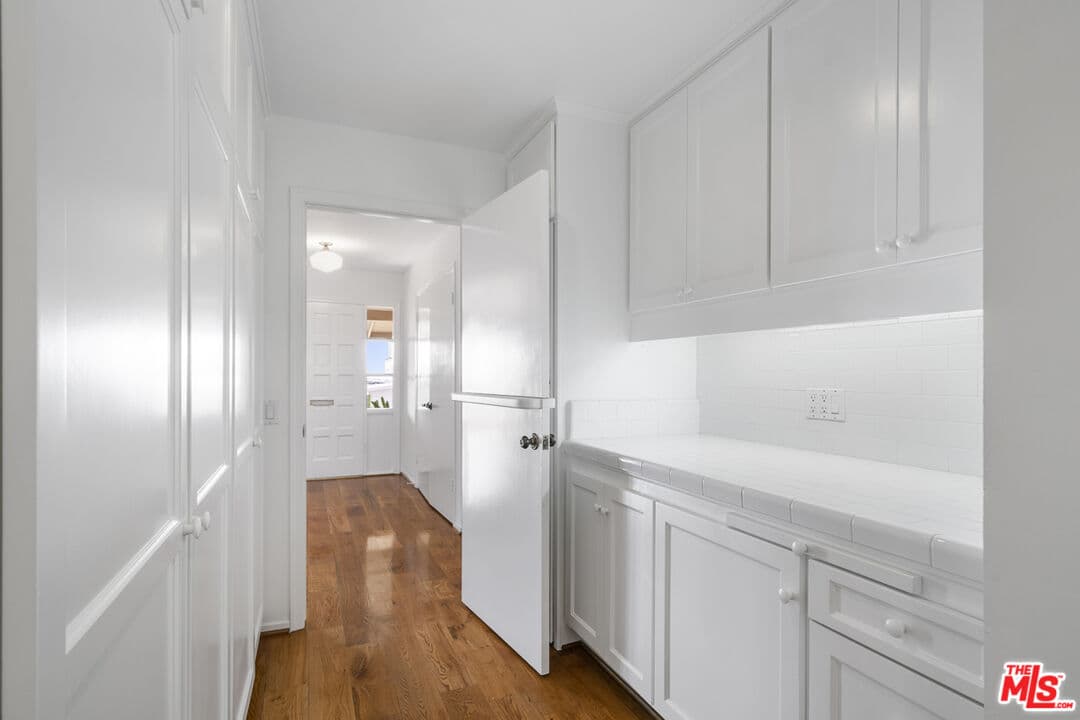 18441 Kingsport Dr, Malibu, CA 90265, photo 32
