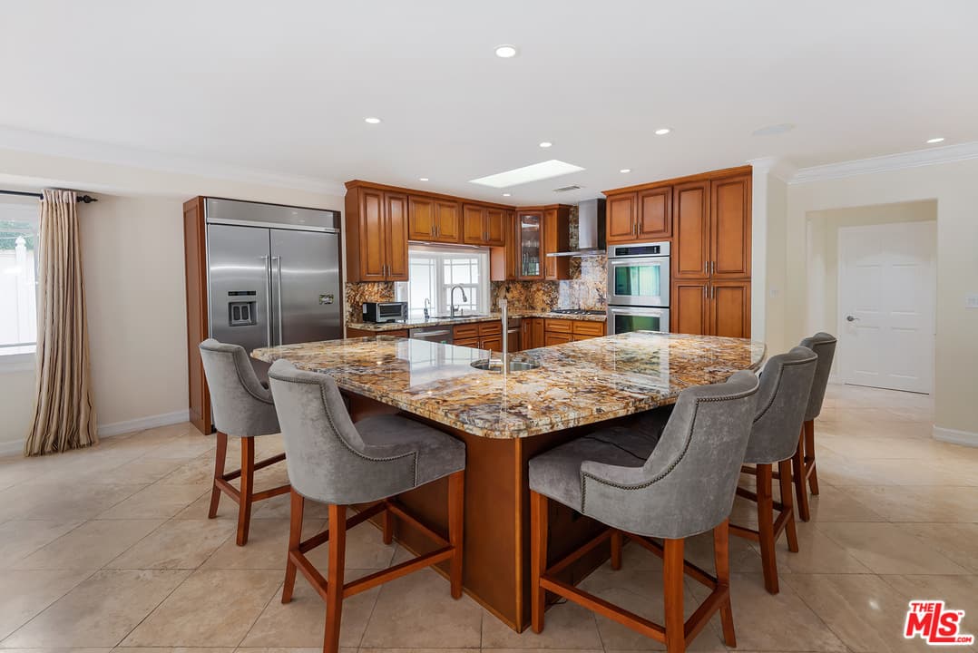 1916 San Ysidro Dr, Beverly Hills, CA 90210, photo 9