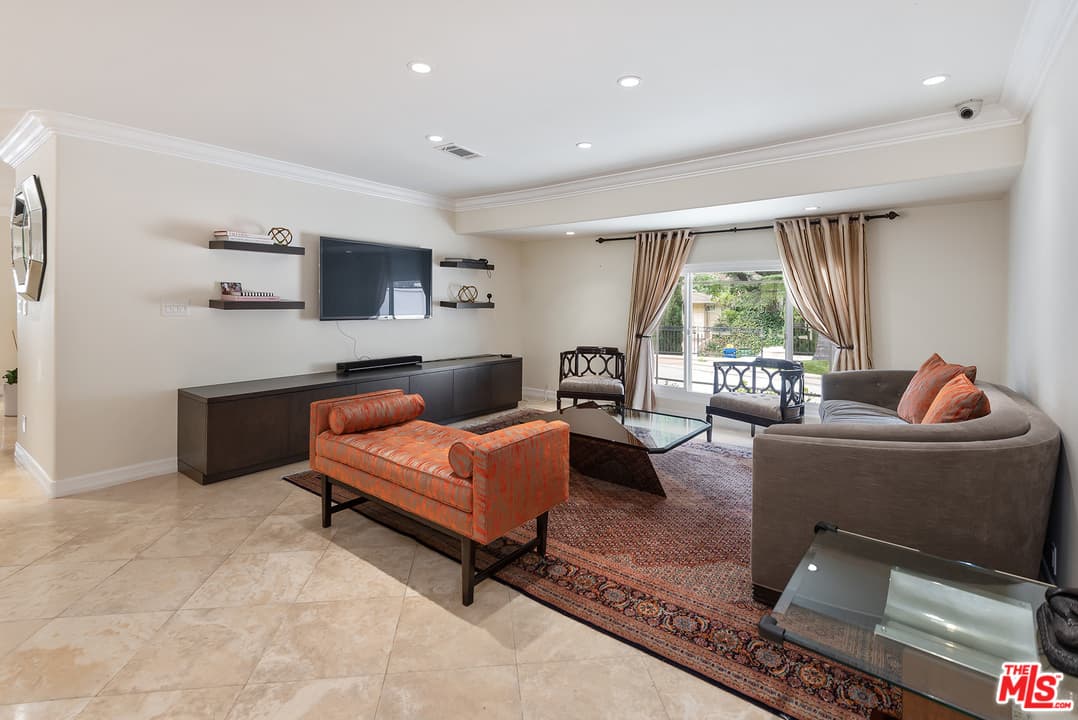 1916 San Ysidro Dr, Beverly Hills, CA 90210, photo 14