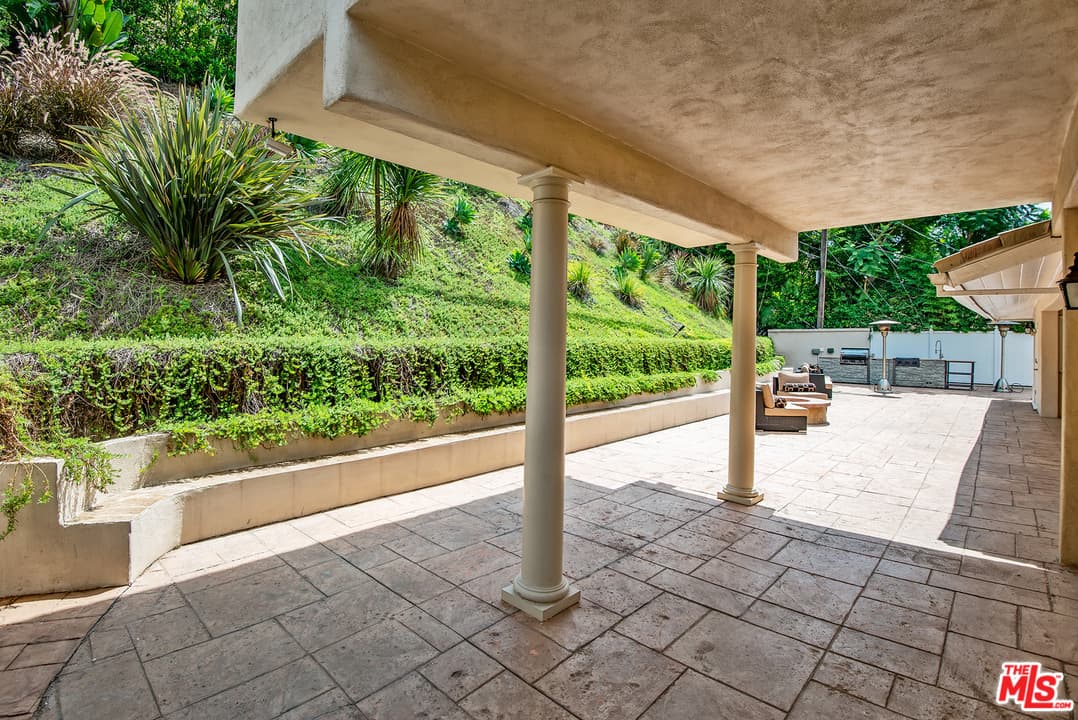 1916 San Ysidro Dr, Beverly Hills, CA 90210, photo 30