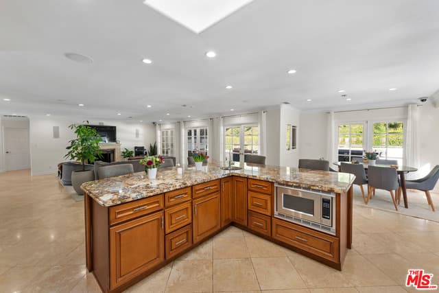 1916 San Ysidro Dr, Beverly Hills, CA 90210, photo 6