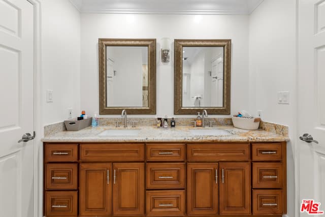 1916 San Ysidro Dr, Beverly Hills, CA 90210, photo 10