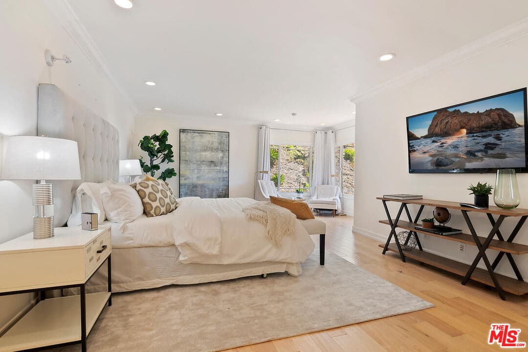 1916 San Ysidro Dr, Beverly Hills, CA 90210, photo 17