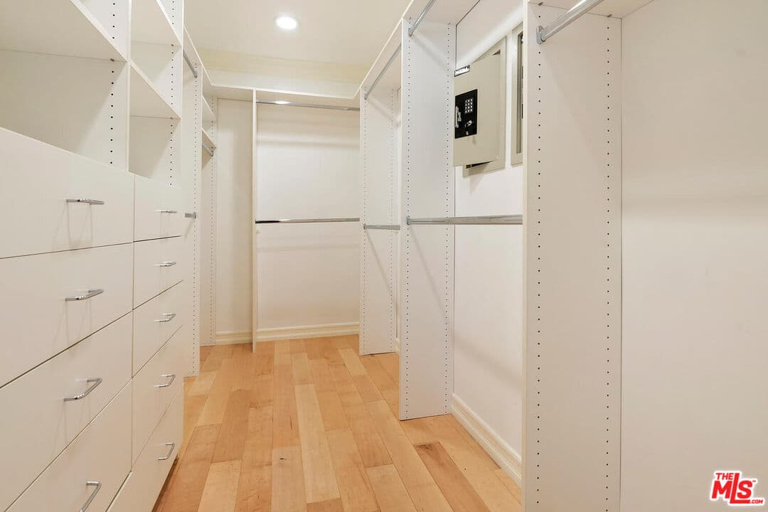 1916 San Ysidro Dr, Beverly Hills, CA 90210, photo 21