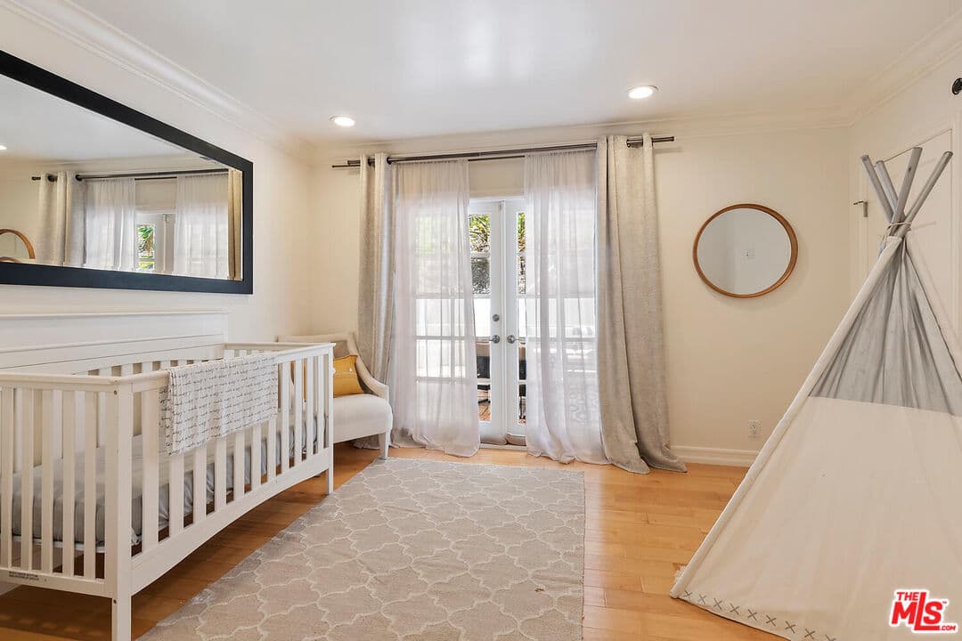 1916 San Ysidro Dr, Beverly Hills, CA 90210, photo 22