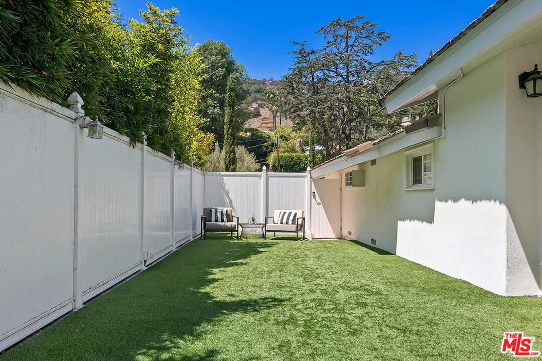 1916 San Ysidro Dr, Beverly Hills, CA 90210, photo 31