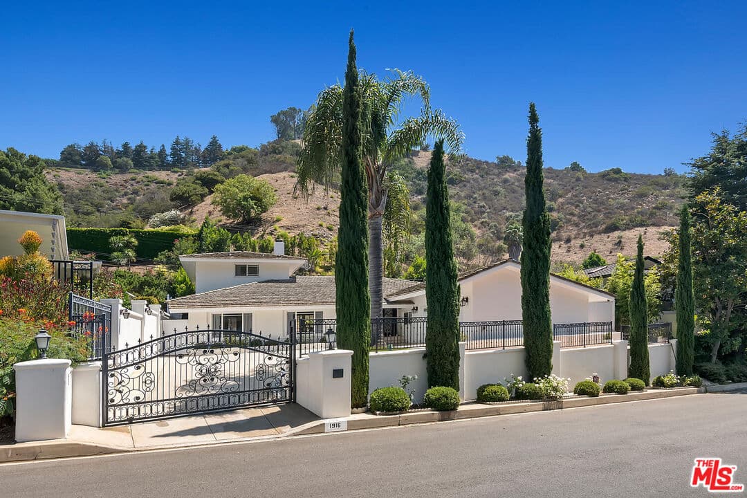 1916 San Ysidro Dr, Beverly Hills, CA 90210, photo 34