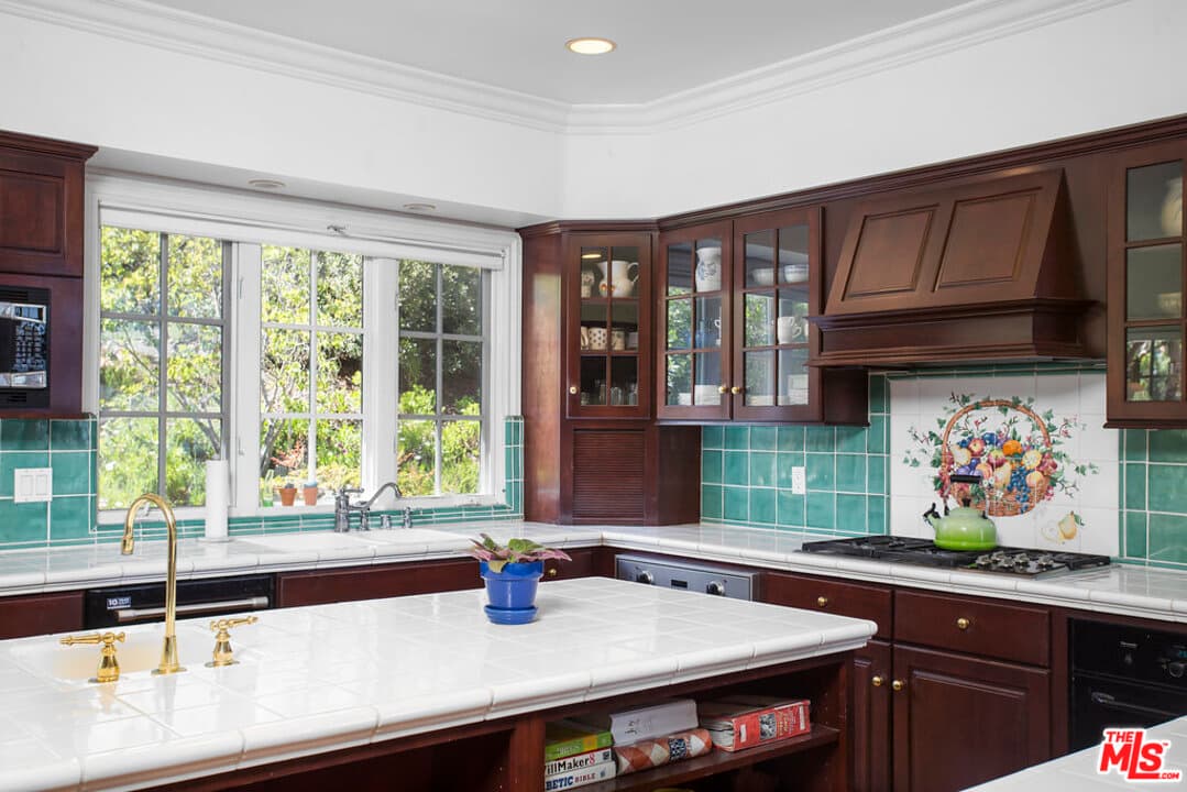 20990 Las Flores Mesa Dr, Malibu, CA 90265, photo 22