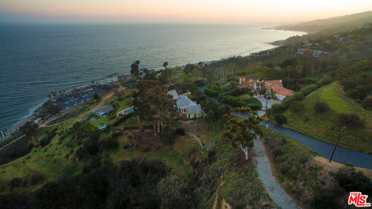 20990 Las Flores Mesa Dr, Malibu, CA 90265, photo 47