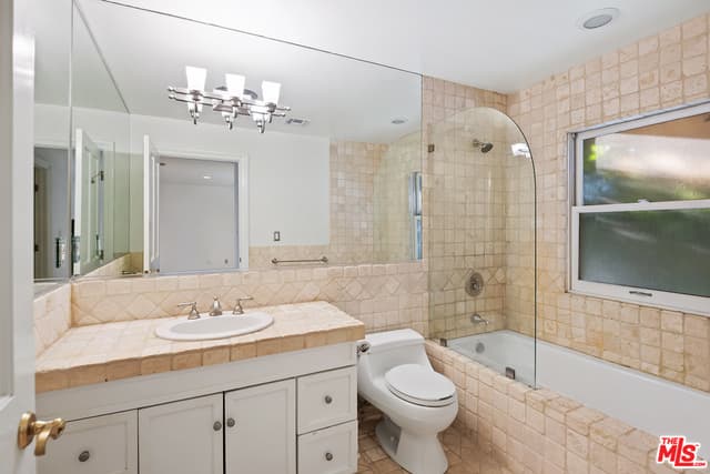 2201 Parnell Ave, Los Angeles, CA 90064, photo 19