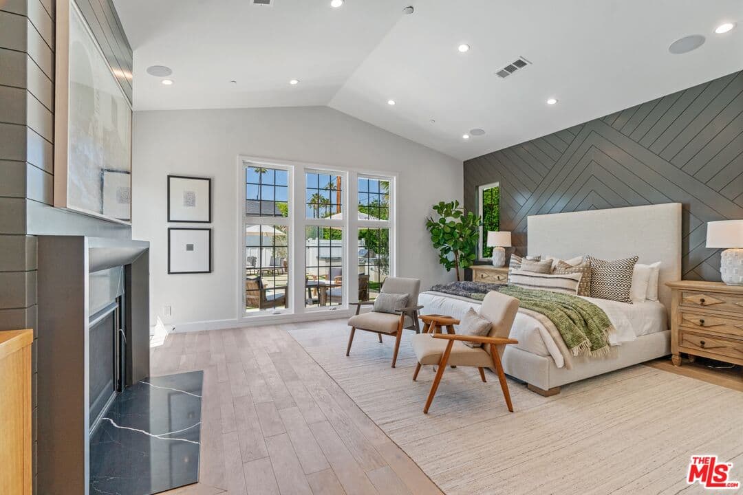 23355 Collins St, Woodland Hills, CA 91367, photo 24