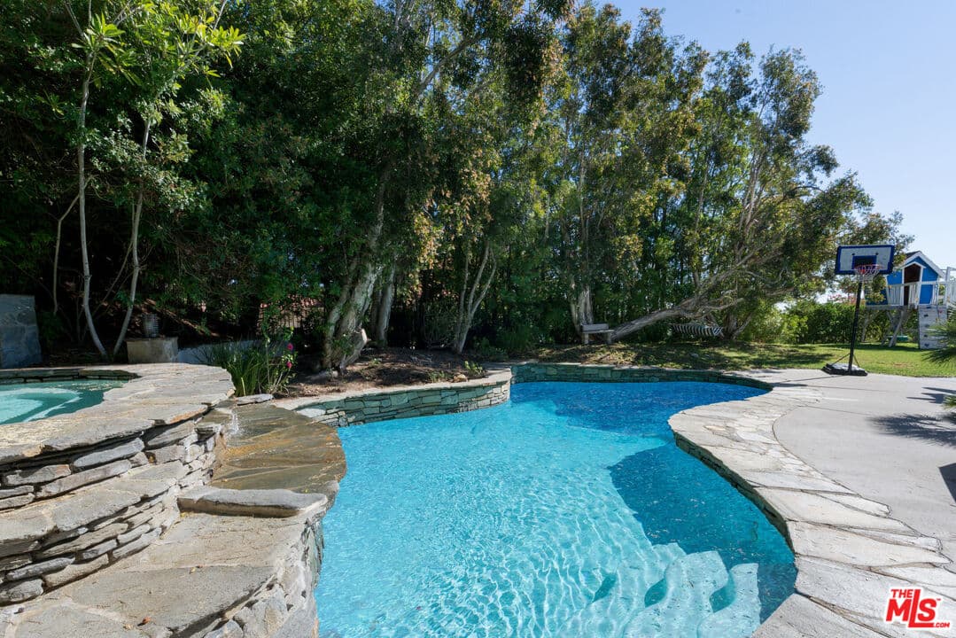 23425 W Moon Shadows Dr, Malibu, CA 90265, photo 29