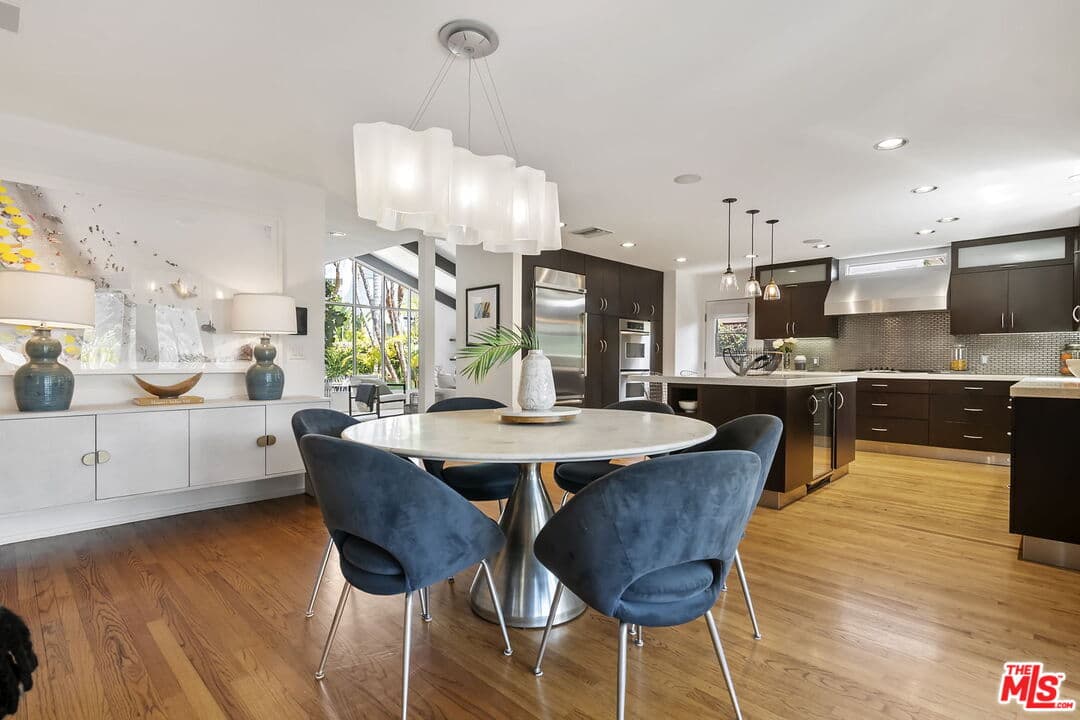 318 Amalfi Dr, Santa Monica, CA 90402, photo 9