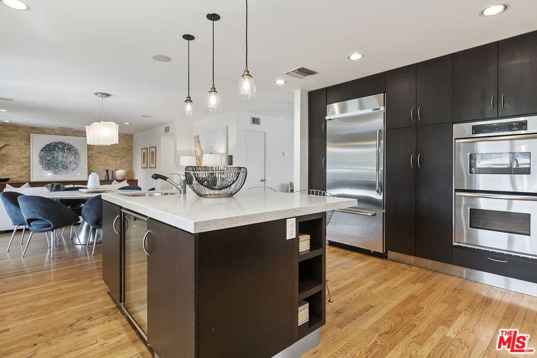 318 Amalfi Dr, Santa Monica, CA 90402, photo 11
