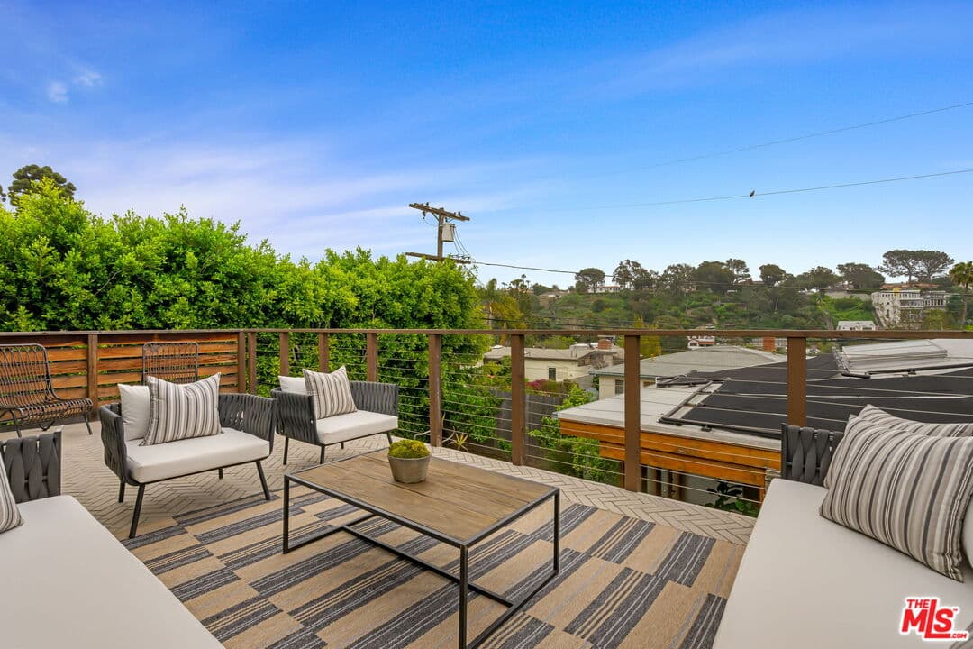 318 Amalfi Dr, Santa Monica, CA 90402, photo 23