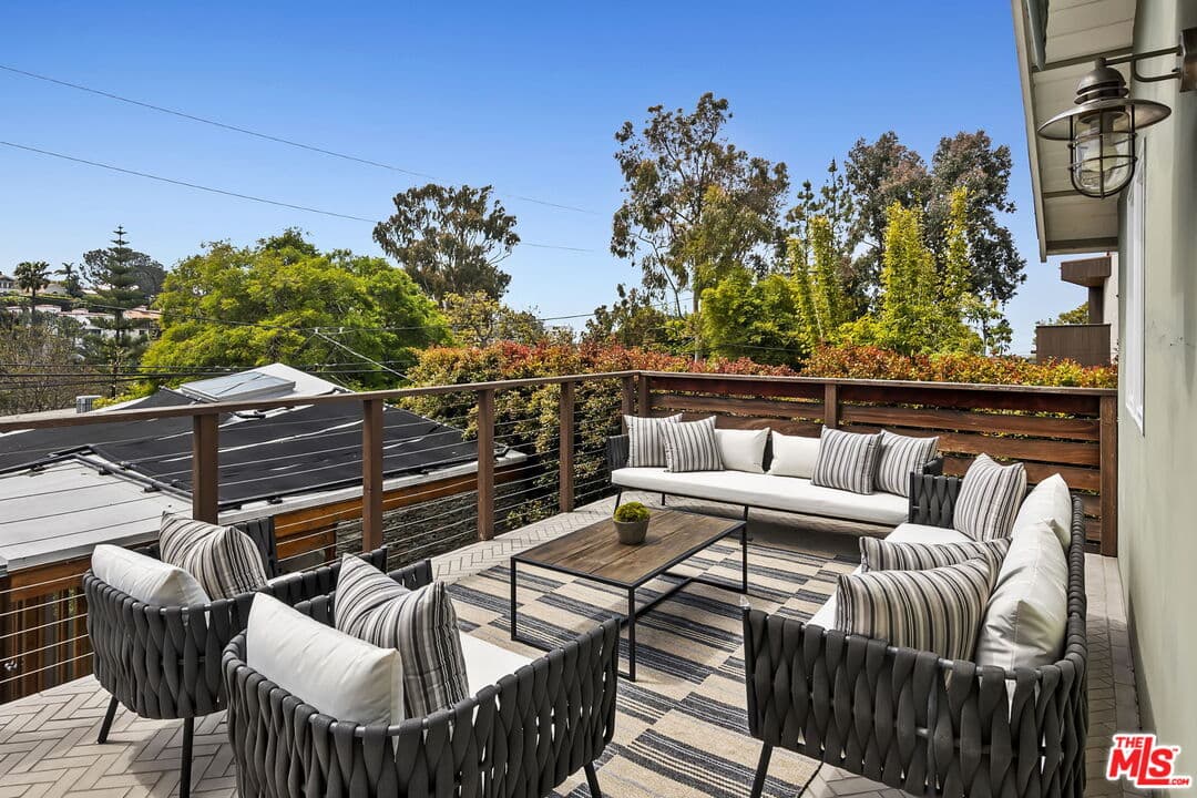318 Amalfi Dr, Santa Monica, CA 90402, photo 24