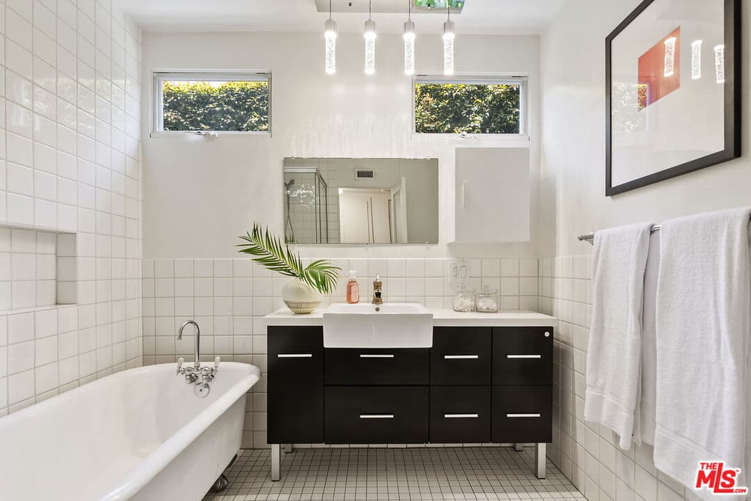 318 Amalfi Dr, Santa Monica, CA 90402, photo 29