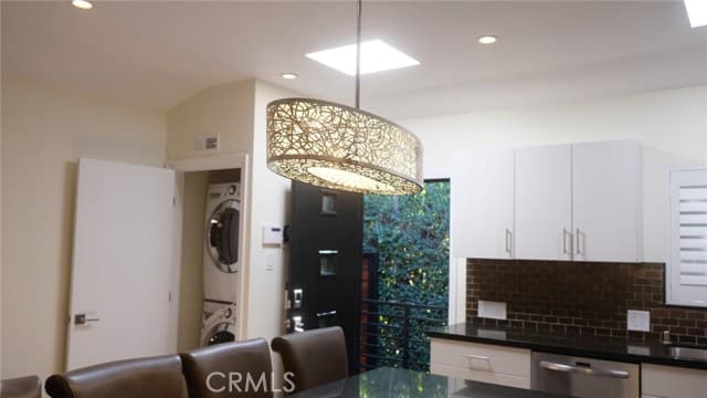 449 N Bundy Dr, Los Angeles, CA 90049, photo 11