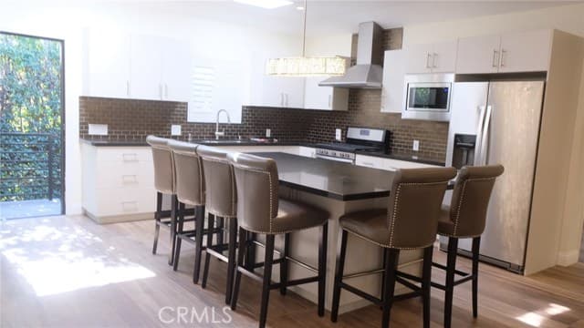 449 N Bundy Dr, Los Angeles, CA 90049, photo 14