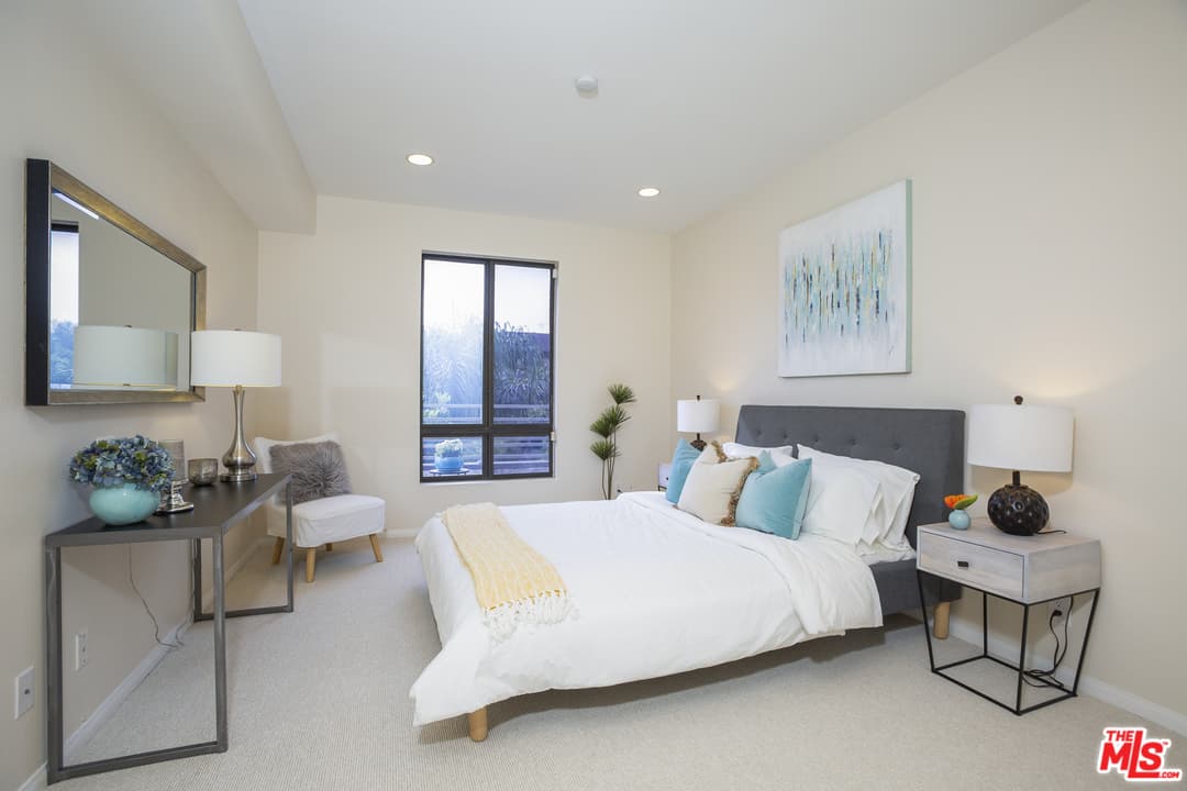 450 N Oakhurst Dr #302, Beverly Hills, CA 90210, photo 17