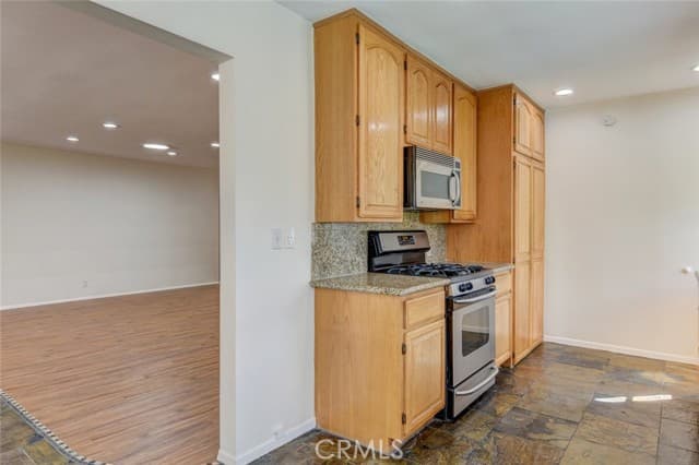 4929 Serrania Ave, Woodland Hills, CA 91364, photo 14
