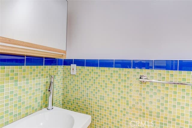 4929 Serrania Ave, Woodland Hills, CA 91364, photo 31