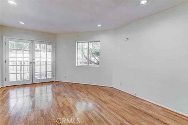 4929 Serrania Ave, Woodland Hills, CA 91364, photo 37