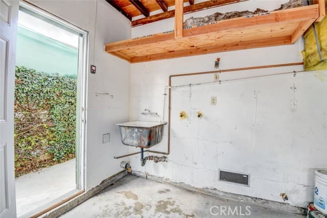 4929 Serrania Ave, Woodland Hills, CA 91364, photo 47