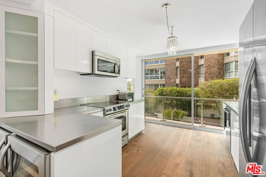 535 Ocean Ave #2A, Santa Monica, CA 90402, photo 9
