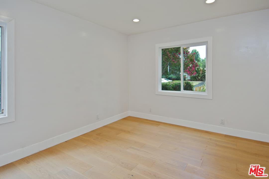 5542 Morella Ave, Valley Village, CA 91607, photo 16