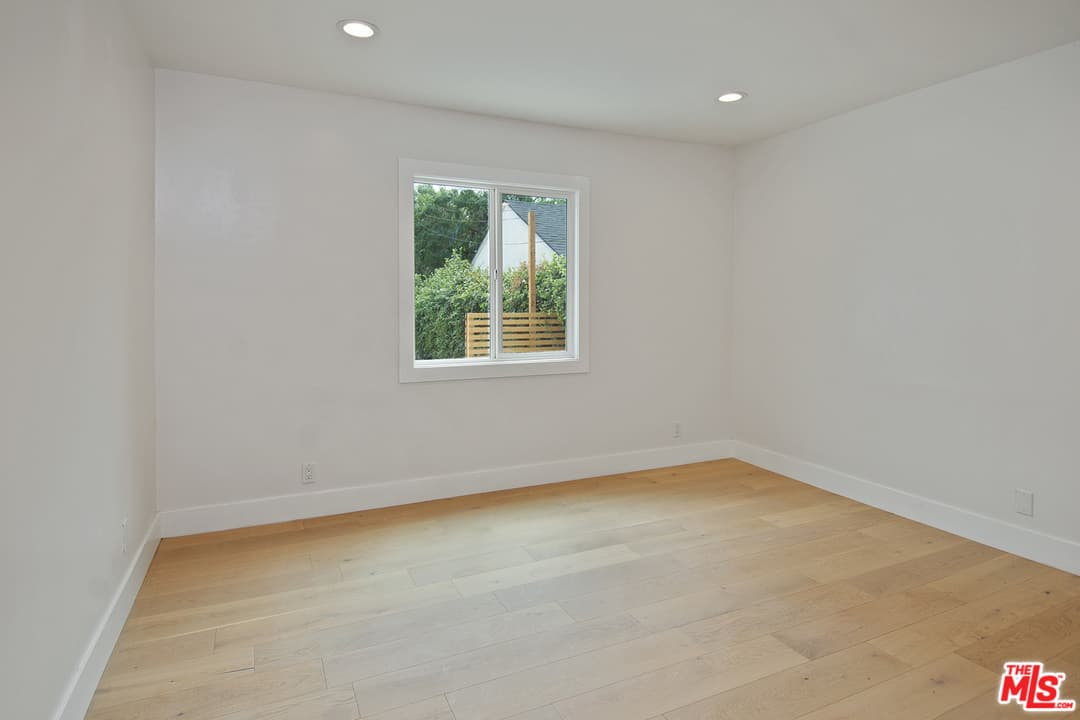 5542 Morella Ave, Valley Village, CA 91607, photo 18