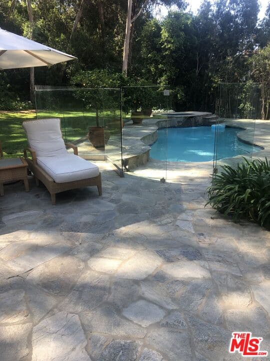 722 Patterson Pl, Pacific Palisades, CA 90272, photo 6