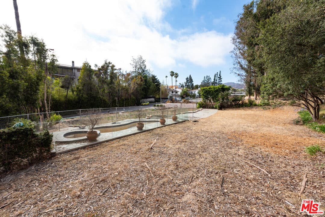 722 Patterson Pl, Pacific Palisades, CA 90272, photo 9