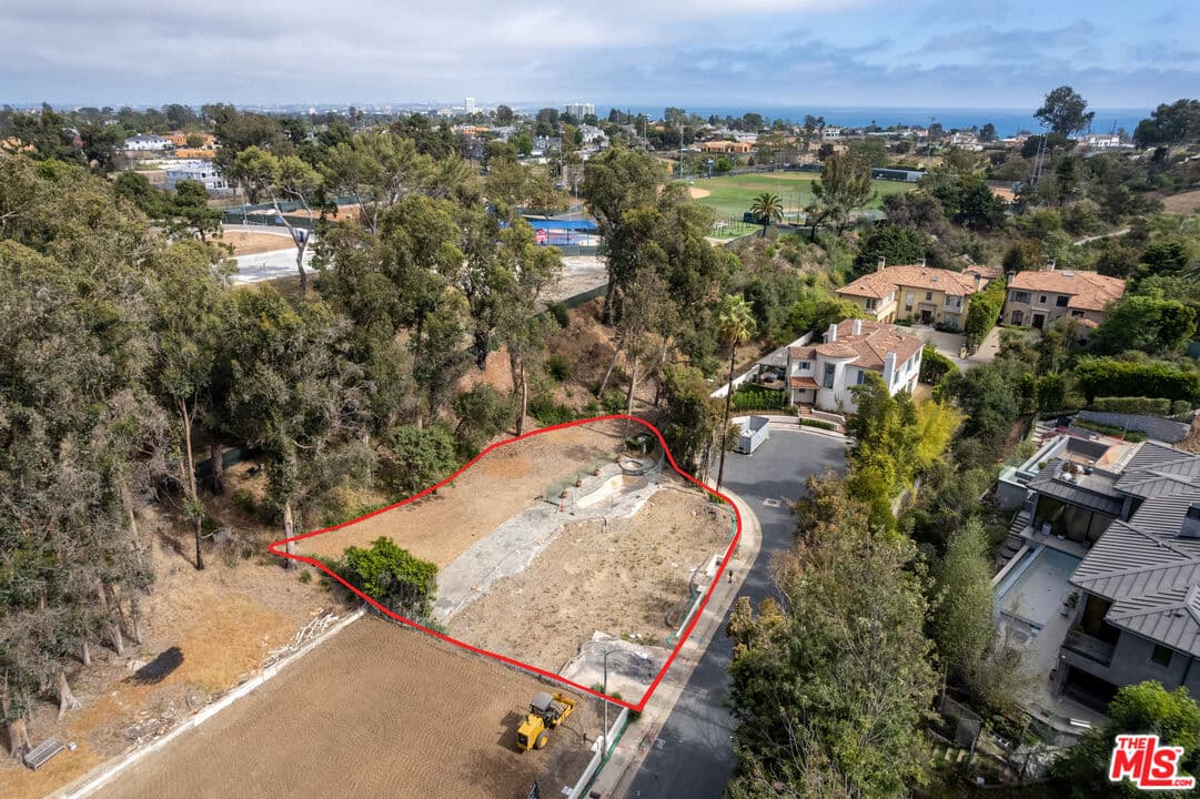 722 Patterson Pl, Pacific Palisades, CA 90272, photo 14