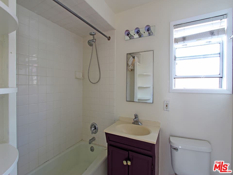 817 Angelus Pl, Venice, CA 90291, photo 11