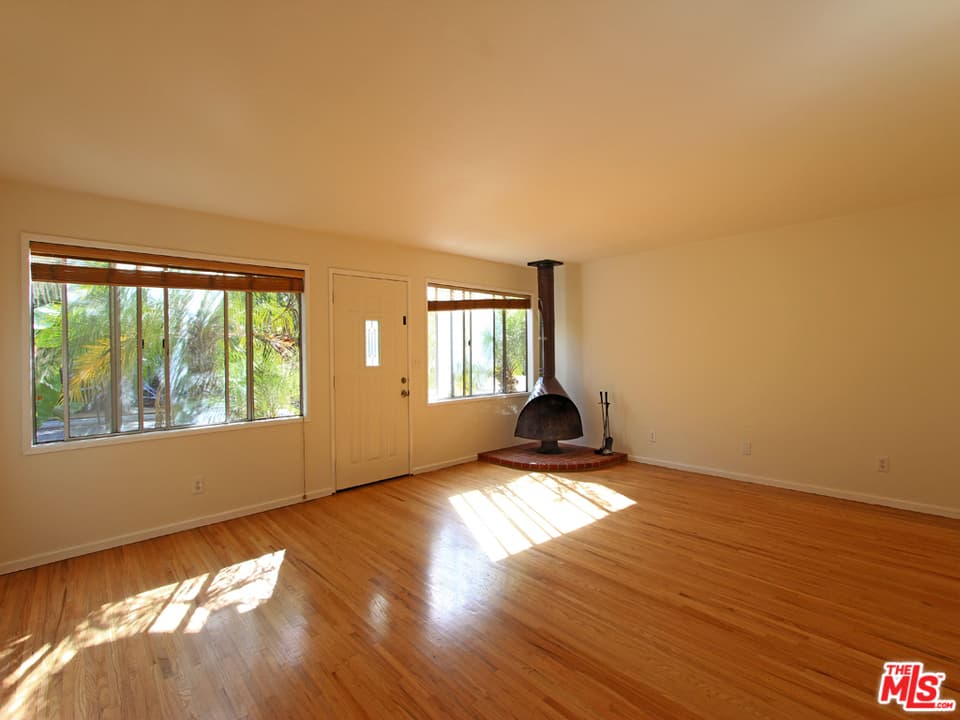 817 Angelus Pl, Venice, CA 90291, photo 13