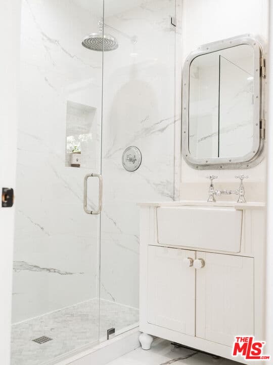 817 Angelus Pl, Venice, CA 90291, photo 9