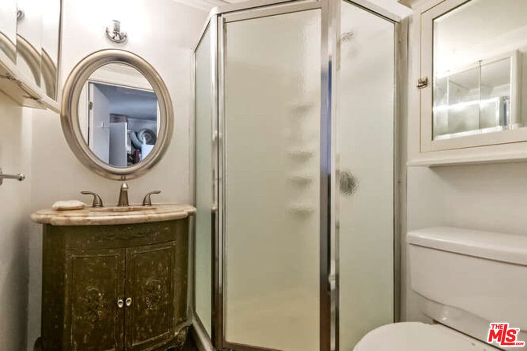 8810 Cadillac Ave, Los Angeles, CA 90034, photo 13