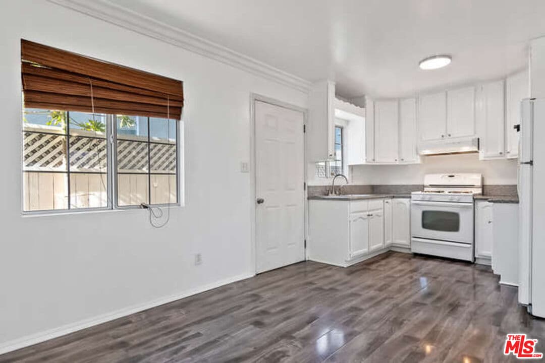8810 Cadillac Ave, Los Angeles, CA 90034, photo 18