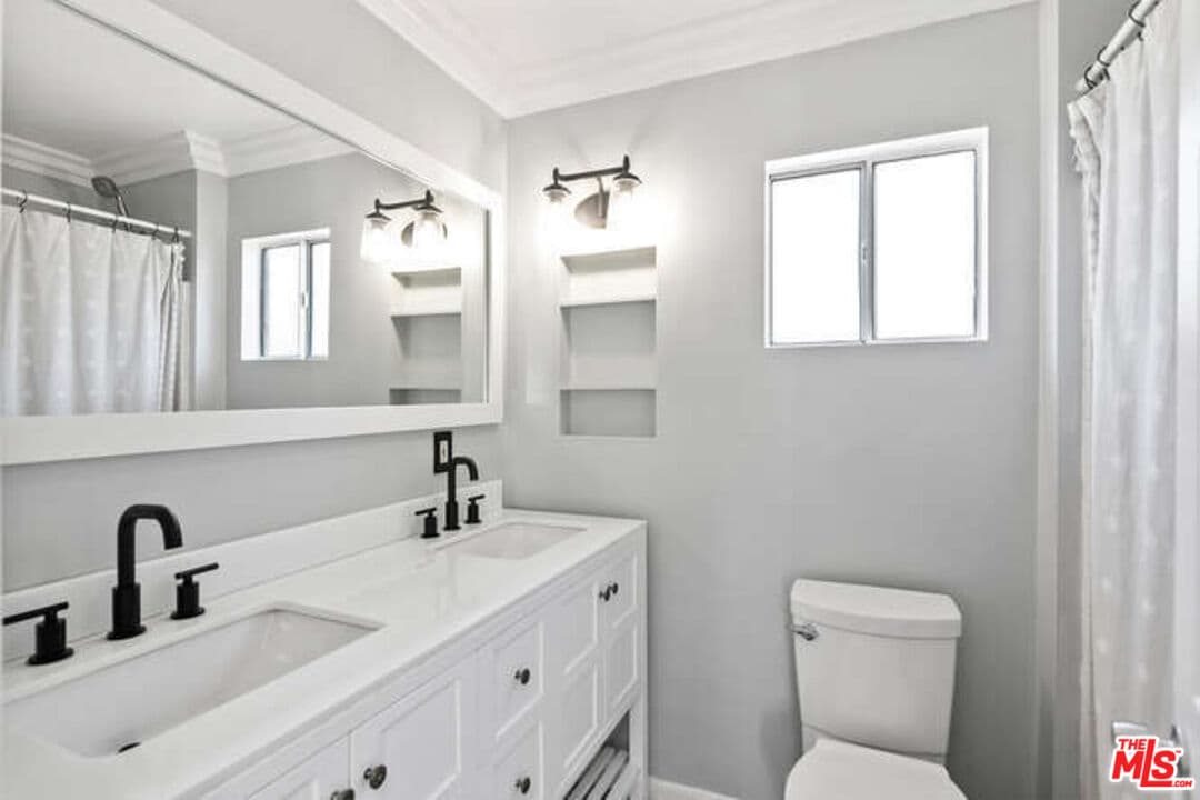 8810 Cadillac Ave, Los Angeles, CA 90034, photo 22