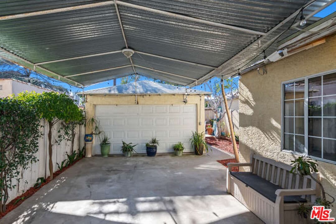 8810 Cadillac Ave, Los Angeles, CA 90034, photo 23