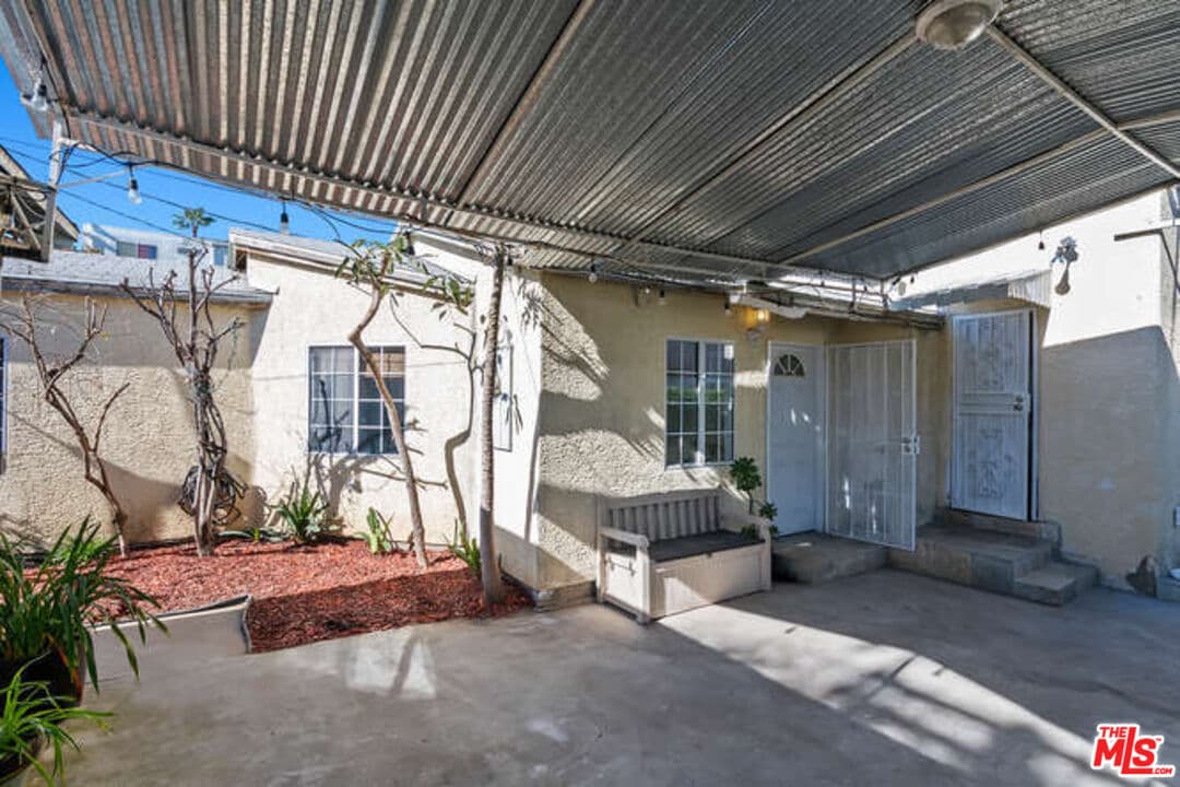 8810 Cadillac Ave, Los Angeles, CA 90034, photo 24