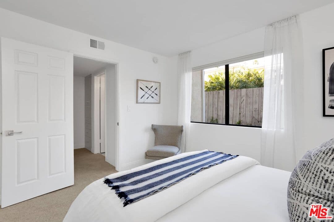 933 9th St #1, Santa Monica, CA 90403, photo 23