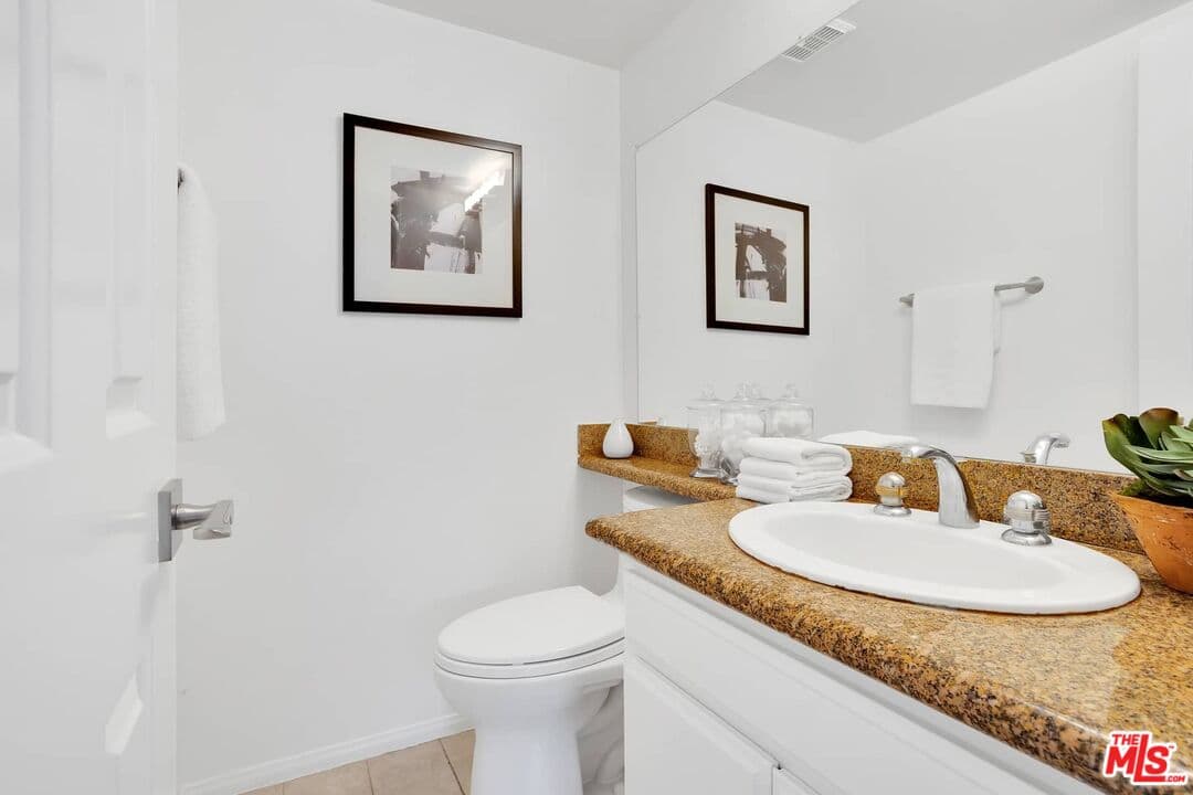 933 9th St #1, Santa Monica, CA 90403, photo 26