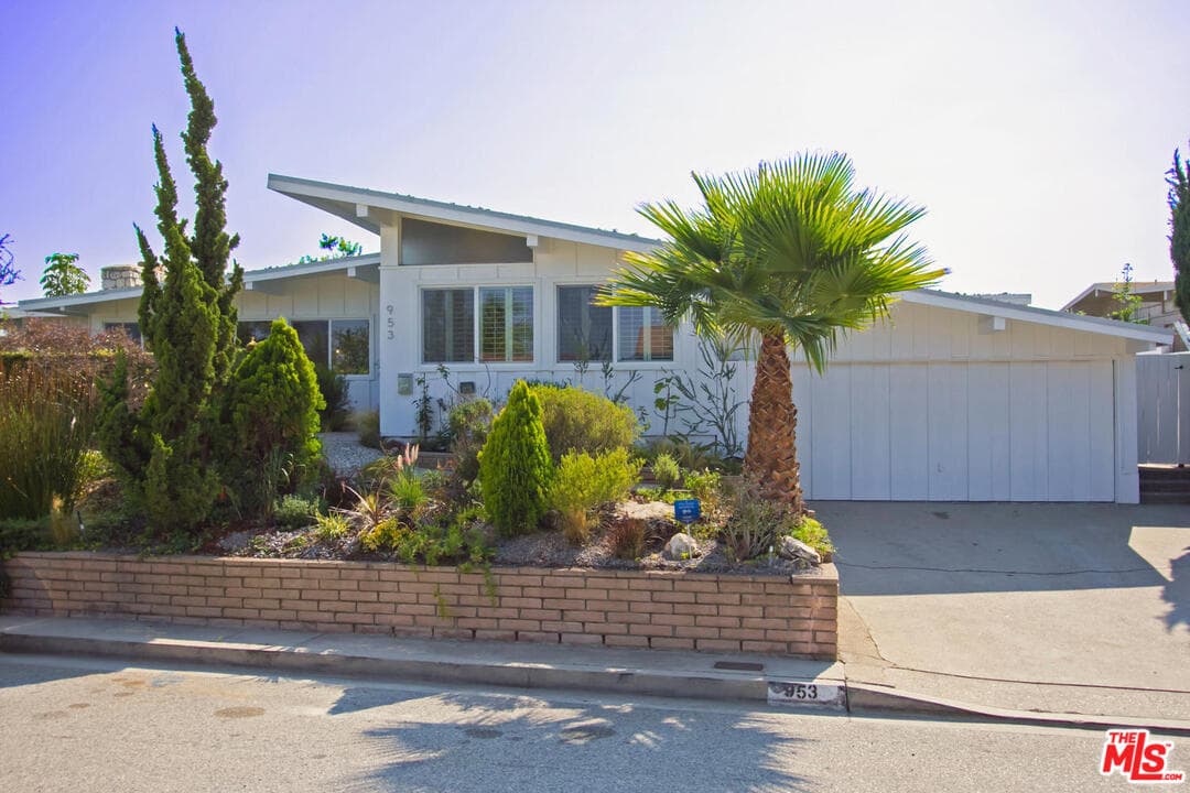 953 Glenhaven Dr