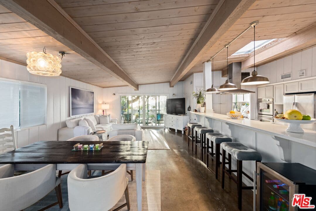 953 Glenhaven Dr, Pacific Palisades, CA 90272, photo 6