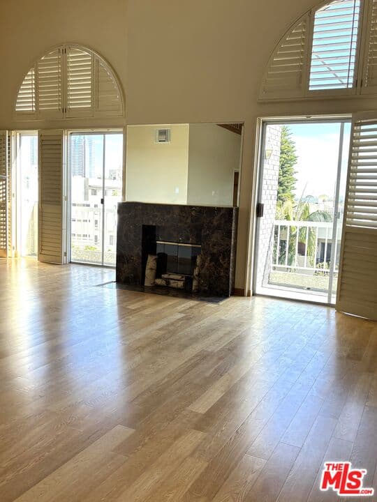 10465 Eastborne Ave #301, Los Angeles, CA 90024