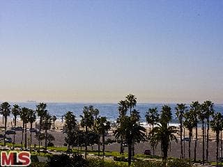 140 Ocean Park #527, Santa Monica, CA 90405