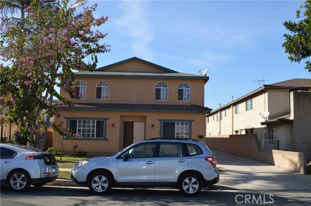 16811 S Hobart Blvd, Gardena, CA 90247