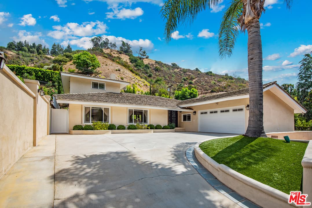 1916 San Ysidro Dr, Beverly Hills, CA 90210